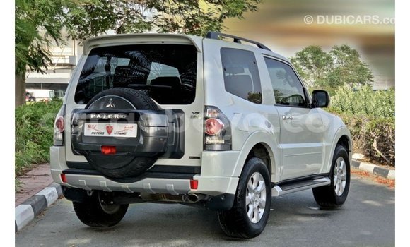 Buy Import Mitsubishi Pajero White Car in Import - Dubai in Ethiopia Buy Import Mitsubishi Pajero White Car in Import - Dubai in Ethiopia