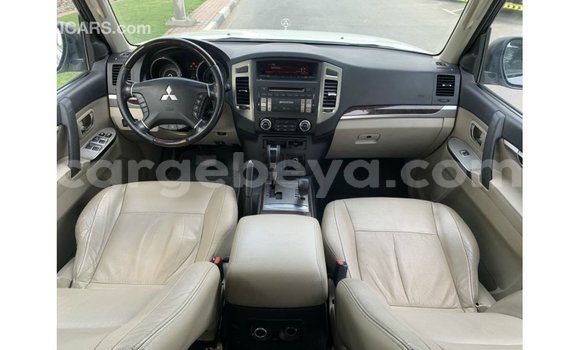 Buy Import Mitsubishi Pajero White Car in Import - Dubai in Ethiopia Buy Import Mitsubishi Pajero White Car in Import - Dubai in Ethiopia