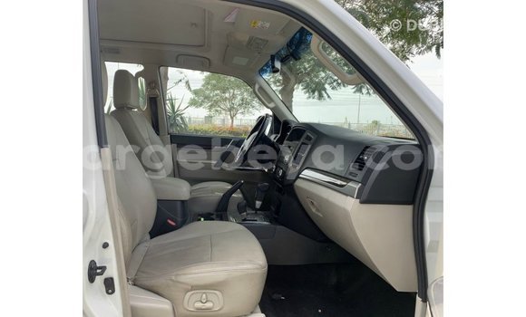 Buy Import Mitsubishi Pajero White Car in Import - Dubai in Ethiopia Buy Import Mitsubishi Pajero White Car in Import - Dubai in Ethiopia