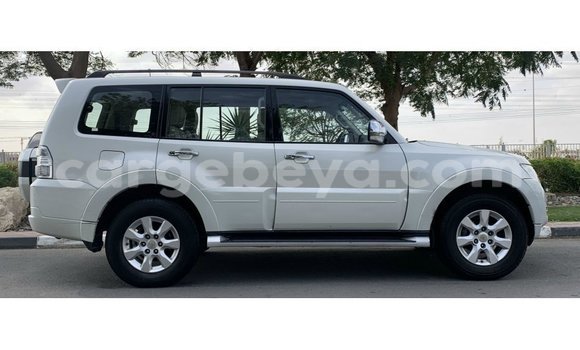 Buy Import Mitsubishi Pajero White Car in Import - Dubai in Ethiopia Buy Import Mitsubishi Pajero White Car in Import - Dubai in Ethiopia