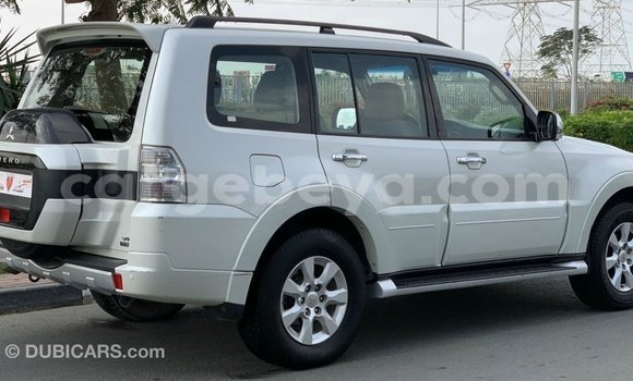 Buy Import Mitsubishi Pajero White Car in Import - Dubai in Ethiopia Buy Import Mitsubishi Pajero White Car in Import - Dubai in Ethiopia