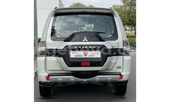 Buy Import Mitsubishi Pajero White Car in Import - Dubai in Ethiopia Buy Import Mitsubishi Pajero White Car in Import - Dubai in Ethiopia