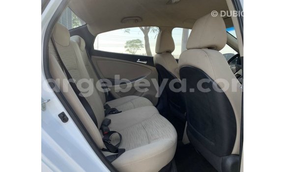 ይግዙ Imported Hyundai Accent ነጭ መኪና በ Import - Dubai በ ኢትዮጵያ ይግዙ Imported Hyundai Accent ነጭ መኪና በ Import - Dubai በ ኢትዮጵያ