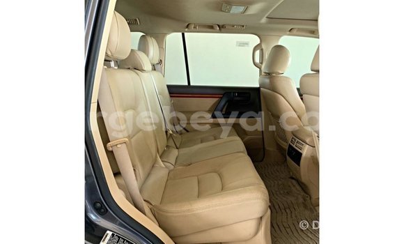 ይግዙ Imported Toyota Land Cruiser ሌላ መኪና በ Import - Dubai በ ኢትዮጵያ ይግዙ Imported Toyota Land Cruiser ሌላ መኪና በ Import - Dubai በ ኢትዮጵያ