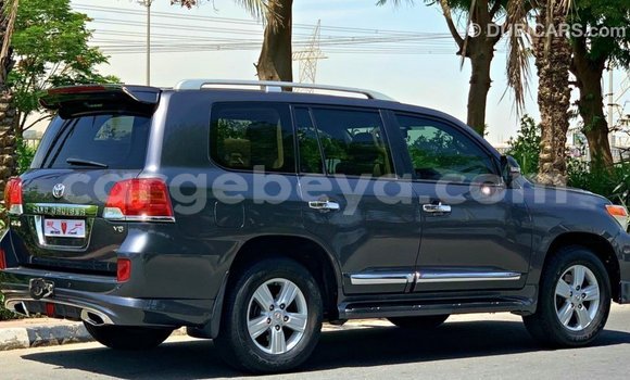 ይግዙ Imported Toyota Land Cruiser ሌላ መኪና በ Import - Dubai በ ኢትዮጵያ ይግዙ Imported Toyota Land Cruiser ሌላ መኪና በ Import - Dubai በ ኢትዮጵያ