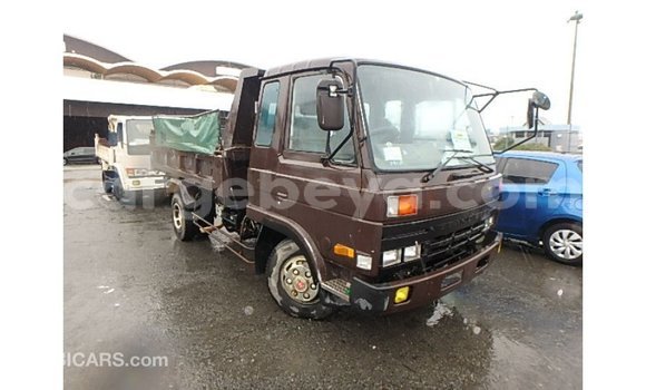 Buy Import Nissan Evalia Brown Truck in Import - Dubai in Ethiopia Buy Import Nissan Evalia Brown Truck in Import - Dubai in Ethiopia