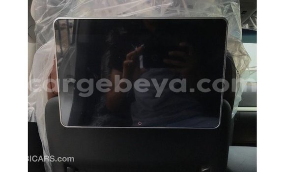 ይግዙ Imported Toyota Land Cruiser ነጭ መኪና በ Import - Dubai በ ኢትዮጵያ ይግዙ Imported Toyota Land Cruiser ነጭ መኪና በ Import - Dubai በ ኢትዮጵያ