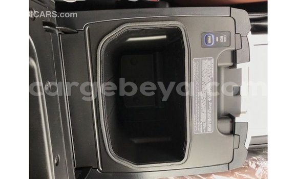 ይግዙ Imported Toyota Land Cruiser ነጭ መኪና በ Import - Dubai በ ኢትዮጵያ ይግዙ Imported Toyota Land Cruiser ነጭ መኪና በ Import - Dubai በ ኢትዮጵያ