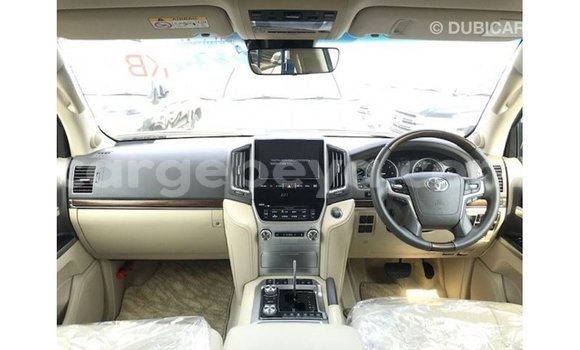 ይግዙ Imported Toyota Land Cruiser ጥቁር መኪና በ Import - Dubai በ ኢትዮጵያ ይግዙ Imported Toyota Land Cruiser ጥቁር መኪና በ Import - Dubai በ ኢትዮጵያ