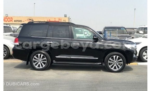 ይግዙ Imported Toyota Land Cruiser ጥቁር መኪና በ Import - Dubai በ ኢትዮጵያ ይግዙ Imported Toyota Land Cruiser ጥቁር መኪና በ Import - Dubai በ ኢትዮጵያ