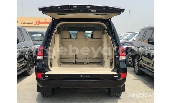 ይግዙ Imported Toyota Land Cruiser ጥቁር መኪና በ Import - Dubai በ ኢትዮጵያ ይግዙ Imported Toyota Land Cruiser ጥቁር መኪና በ Import - Dubai በ ኢትዮጵያ