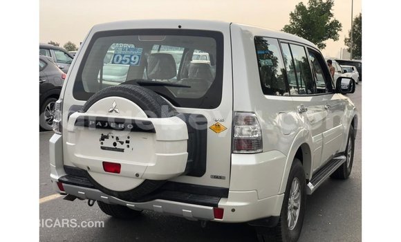 Buy Import Mitsubishi Pajero White Car in Import - Dubai in Ethiopia Buy Import Mitsubishi Pajero White Car in Import - Dubai in Ethiopia