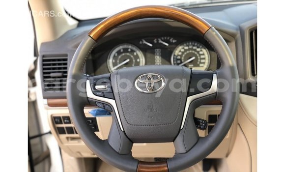 Buy Import Toyota Land Cruiser White Car in Import - Dubai in Ethiopia Buy Import Toyota Land Cruiser White Car in Import - Dubai in Ethiopia