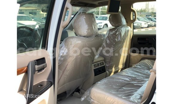 Buy Import Toyota Land Cruiser White Car in Import - Dubai in Ethiopia Buy Import Toyota Land Cruiser White Car in Import - Dubai in Ethiopia