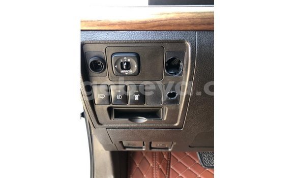 Buy Import Toyota Land Cruiser White Car in Import - Dubai in Ethiopia Buy Import Toyota Land Cruiser White Car in Import - Dubai in Ethiopia