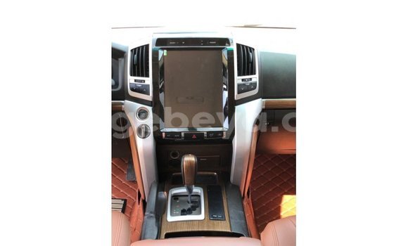 Buy Import Toyota Land Cruiser White Car in Import - Dubai in Ethiopia Buy Import Toyota Land Cruiser White Car in Import - Dubai in Ethiopia