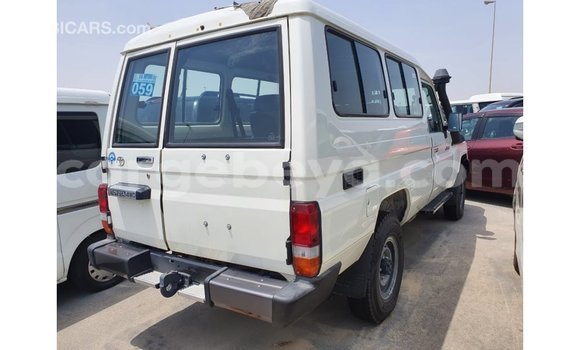 Buy Import Toyota Land Cruiser White Car in Import - Dubai in Ethiopia Buy Import Toyota Land Cruiser White Car in Import - Dubai in Ethiopia