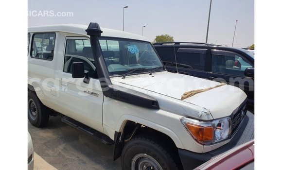 Buy Import Toyota Land Cruiser White Car in Import - Dubai in Ethiopia Buy Import Toyota Land Cruiser White Car in Import - Dubai in Ethiopia