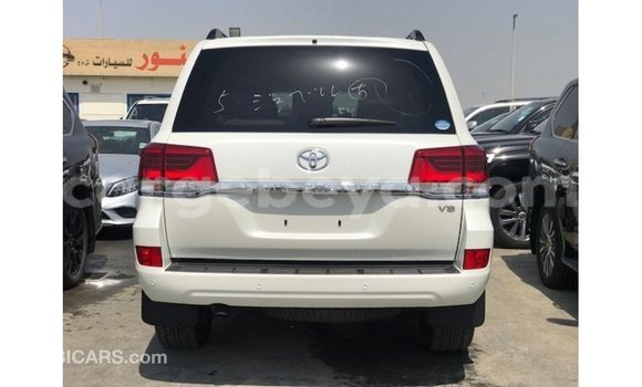 Buy Import Toyota Land Cruiser White Car in Import - Dubai in Ethiopia Buy Import Toyota Land Cruiser White Car in Import - Dubai in Ethiopia