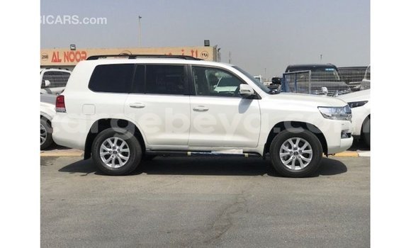 Buy Import Toyota Land Cruiser White Car in Import - Dubai in Ethiopia Buy Import Toyota Land Cruiser White Car in Import - Dubai in Ethiopia