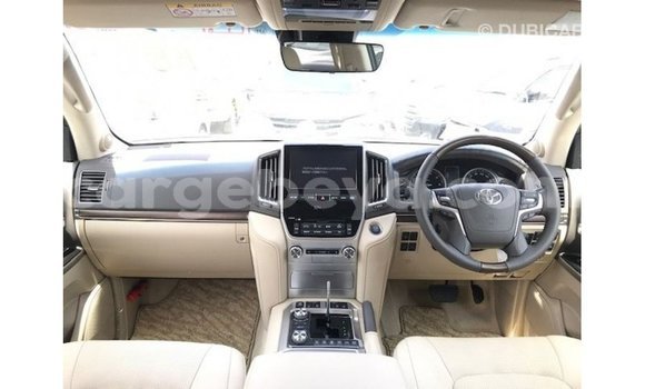 Buy Import Toyota Land Cruiser White Car in Import - Dubai in Ethiopia Buy Import Toyota Land Cruiser White Car in Import - Dubai in Ethiopia