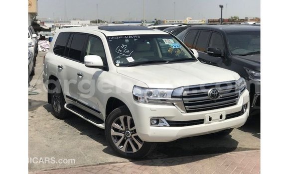 Buy Import Toyota Land Cruiser White Car in Import - Dubai in Ethiopia Buy Import Toyota Land Cruiser White Car in Import - Dubai in Ethiopia
