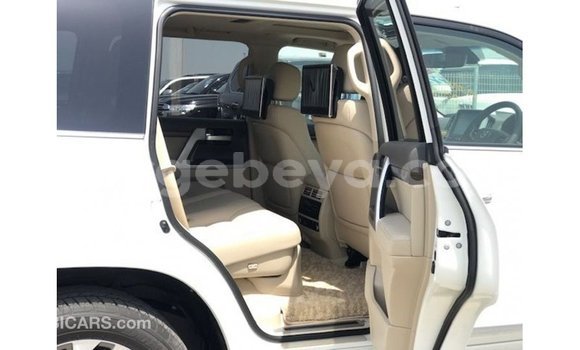 Buy Import Toyota Land Cruiser White Car in Import - Dubai in Ethiopia Buy Import Toyota Land Cruiser White Car in Import - Dubai in Ethiopia