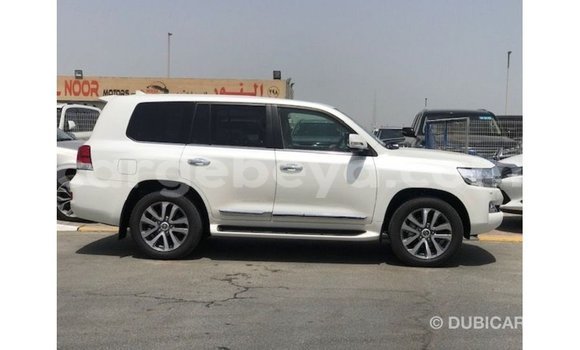 Buy Import Toyota Land Cruiser White Car in Import - Dubai in Ethiopia Buy Import Toyota Land Cruiser White Car in Import - Dubai in Ethiopia