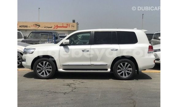 Buy Import Toyota Land Cruiser White Car in Import - Dubai in Ethiopia Buy Import Toyota Land Cruiser White Car in Import - Dubai in Ethiopia