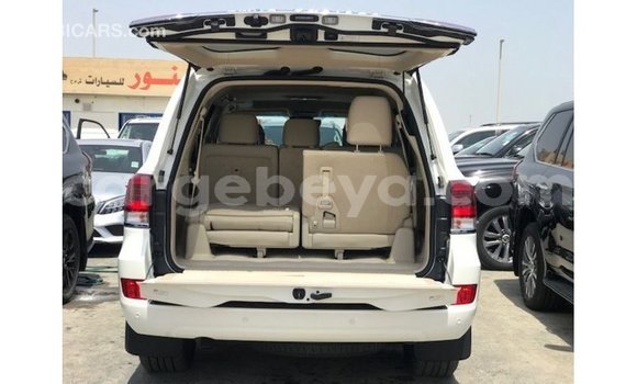 Buy Import Toyota Land Cruiser White Car in Import - Dubai in Ethiopia Buy Import Toyota Land Cruiser White Car in Import - Dubai in Ethiopia