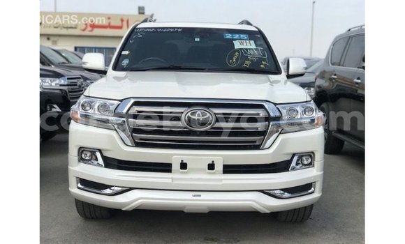 ይግዙ Imported Toyota Land Cruiser ነጭ መኪና በ Import - Dubai በ ኢትዮጵያ ይግዙ Imported Toyota Land Cruiser ነጭ መኪና በ Import - Dubai በ ኢትዮጵያ