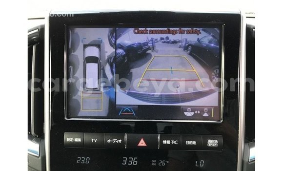 ይግዙ Imported Toyota Land Cruiser ነጭ መኪና በ Import - Dubai በ ኢትዮጵያ ይግዙ Imported Toyota Land Cruiser ነጭ መኪና በ Import - Dubai በ ኢትዮጵያ