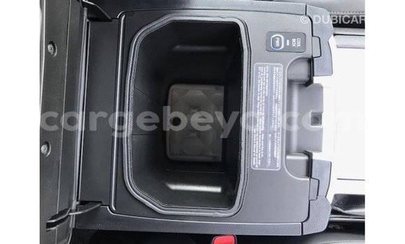 ይግዙ Imported Toyota Land Cruiser ነጭ መኪና በ Import - Dubai በ ኢትዮጵያ ይግዙ Imported Toyota Land Cruiser ነጭ መኪና በ Import - Dubai በ ኢትዮጵያ