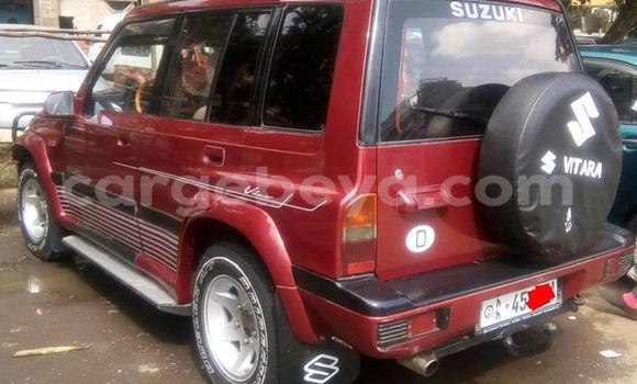 Acheter Occasion Voiture Suzuki Vitara Rouge à Addis Ababa, Ethiopie Acheter Occasion Voiture Suzuki Vitara Rouge à Addis Ababa, Ethiopie