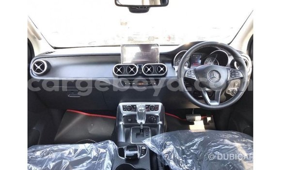 ይግዙ Imported Mercedes-Benz 250 ጥቁር መኪና በ Import - Dubai በ ኢትዮጵያ ይግዙ Imported Mercedes-Benz 250 ጥቁር መኪና በ Import - Dubai በ ኢትዮጵያ