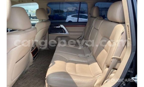 ይግዙ Imported Toyota Land Cruiser ጥቁር መኪና በ Import - Dubai በ ኢትዮጵያ ይግዙ Imported Toyota Land Cruiser ጥቁር መኪና በ Import - Dubai በ ኢትዮጵያ