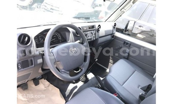 ይግዙ Imported Toyota Land Cruiser ነጭ መኪና በ Import - Dubai በ ኢትዮጵያ ይግዙ Imported Toyota Land Cruiser ነጭ መኪና በ Import - Dubai በ ኢትዮጵያ