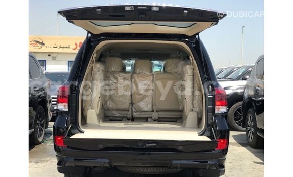 ይግዙ Imported Toyota Land Cruiser ጥቁር መኪና በ Import - Dubai በ ኢትዮጵያ ይግዙ Imported Toyota Land Cruiser ጥቁር መኪና በ Import - Dubai በ ኢትዮጵያ