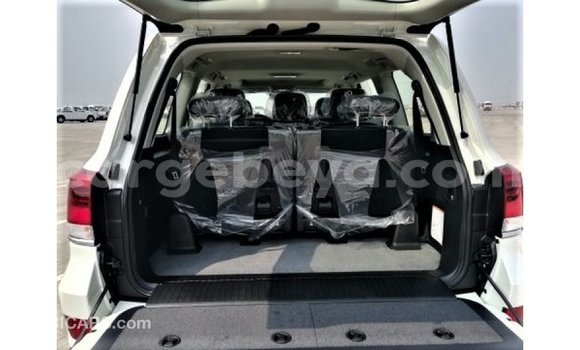 Buy Import Toyota Land Cruiser White Car in Import - Dubai in Ethiopia Buy Import Toyota Land Cruiser White Car in Import - Dubai in Ethiopia