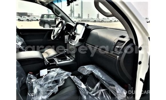 Buy Import Toyota Land Cruiser White Car in Import - Dubai in Ethiopia Buy Import Toyota Land Cruiser White Car in Import - Dubai in Ethiopia