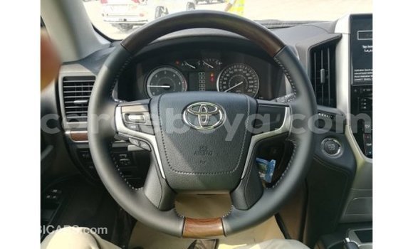 Buy Import Toyota Land Cruiser White Car in Import - Dubai in Ethiopia Buy Import Toyota Land Cruiser White Car in Import - Dubai in Ethiopia