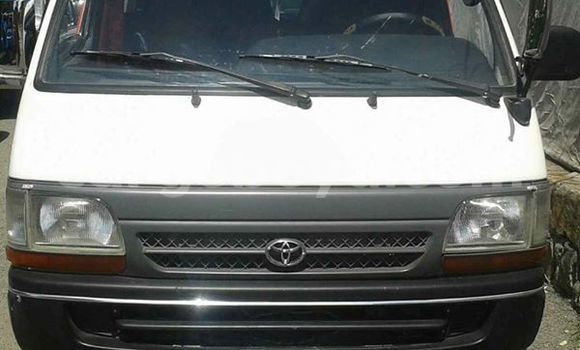 Buy Used Toyota Hiace White Car in Addis–Ababa in Ethiopia Buy Used Toyota Hiace White Car in Addis–Ababa in Ethiopia