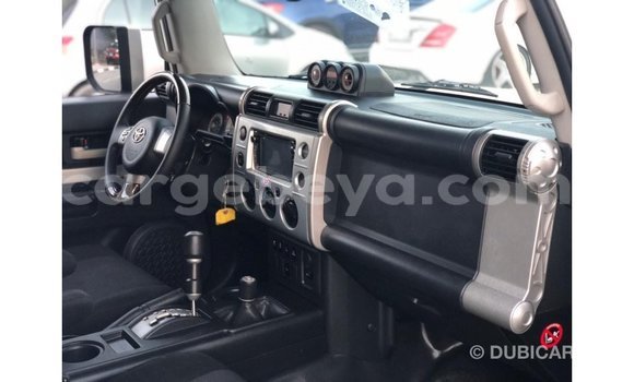 Buy Import Toyota FJ Cruiser White Car in Import - Dubai in Ethiopia Buy Import Toyota FJ Cruiser White Car in Import - Dubai in Ethiopia