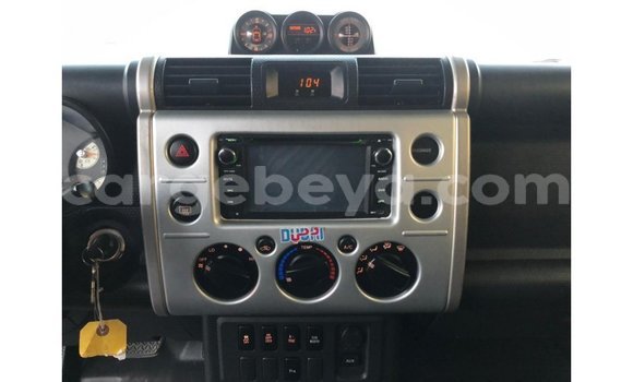 Buy Import Toyota FJ Cruiser White Car in Import - Dubai in Ethiopia Buy Import Toyota FJ Cruiser White Car in Import - Dubai in Ethiopia