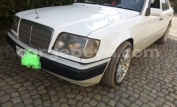 Buy Used Mercedes-Benz C–Class White Car in Addis–Ababa in Ethiopia Buy Used Mercedes-Benz C–Class White Car in Addis–Ababa in Ethiopia