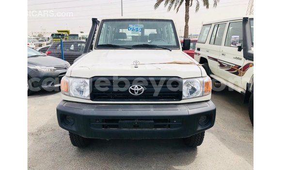 Buy Import Toyota Land Cruiser White Car in Import - Dubai in Ethiopia Buy Import Toyota Land Cruiser White Car in Import - Dubai in Ethiopia