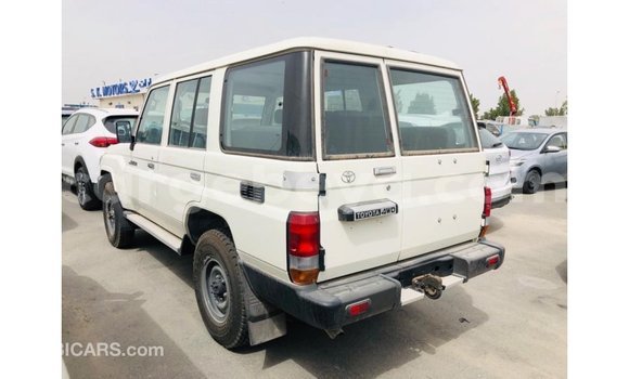 Buy Import Toyota Land Cruiser White Car in Import - Dubai in Ethiopia Buy Import Toyota Land Cruiser White Car in Import - Dubai in Ethiopia