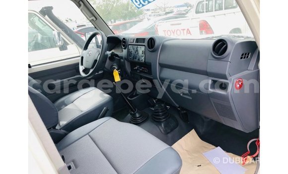 Buy Import Toyota Land Cruiser White Car in Import - Dubai in Ethiopia Buy Import Toyota Land Cruiser White Car in Import - Dubai in Ethiopia