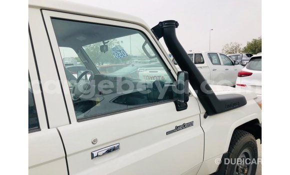Buy Import Toyota Land Cruiser White Car in Import - Dubai in Ethiopia Buy Import Toyota Land Cruiser White Car in Import - Dubai in Ethiopia