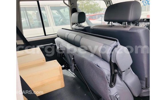 Buy Import Toyota Land Cruiser White Car in Import - Dubai in Ethiopia Buy Import Toyota Land Cruiser White Car in Import - Dubai in Ethiopia